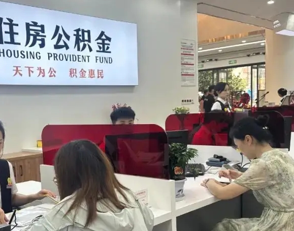 上海越不合群的人，人品往往越靠得住，越值：揭秘都市精英的社交智慧与靠谱哲学